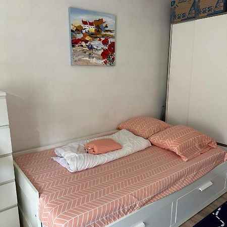 דירות אנטוני Studio 25 M2 מראה חיצוני תמונה